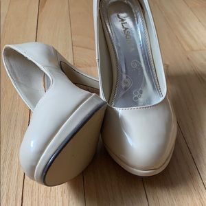 Lasonia shoes SZ 6.5